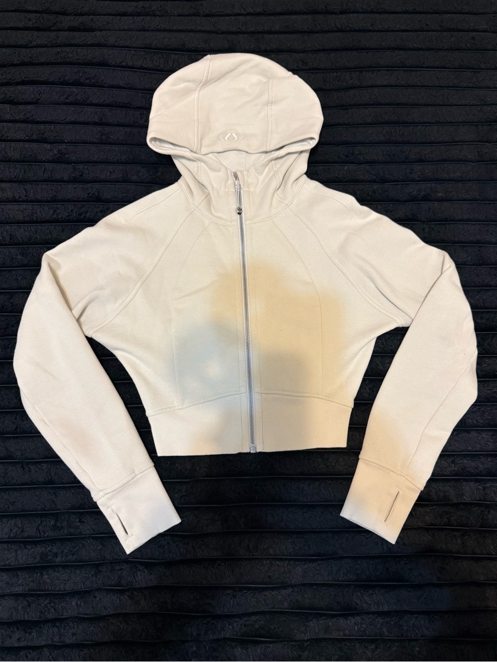 LULULEMON Scuba Full Zip
Cropped Hoodie Bone Jacket